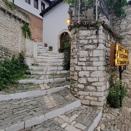 Mangalem Apartman *