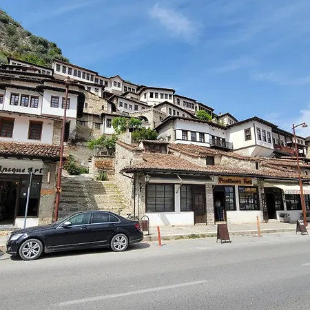 Mangalem Apartman *